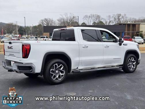 2024 GMC Sierra 1500 SLT