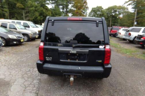 2007 Jeep Commander Sport