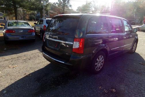 2011 Chrysler Town & Country Touring-L