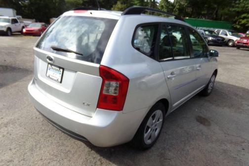 2009 Kia Rondo LX