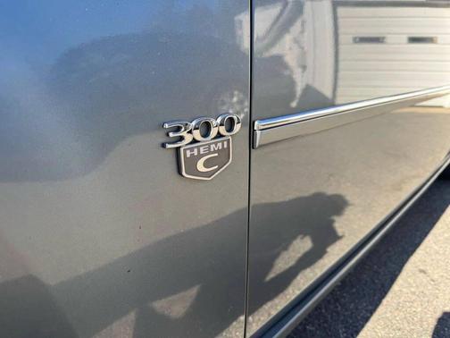 2007 Chrysler 300C Base