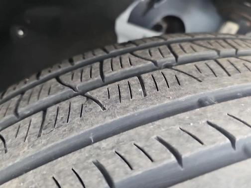 Bright White Clearcoat 2023 Jeep Grand Cherokee Limited