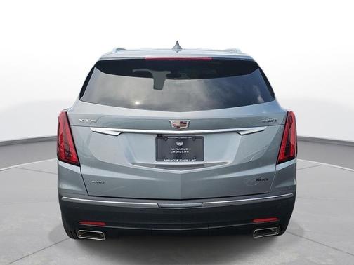 Gray 2023 Cadillac XT5 Luxury