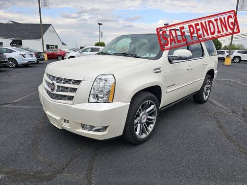 White Diamond Tricoat 2013 Cadillac Escalade Premium