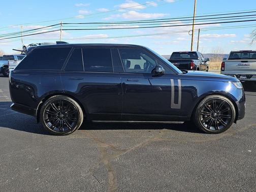 2024 Land Rover Range Rover P530 SE