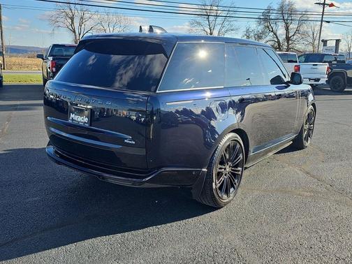 2024 Land Rover Range Rover P530 SE