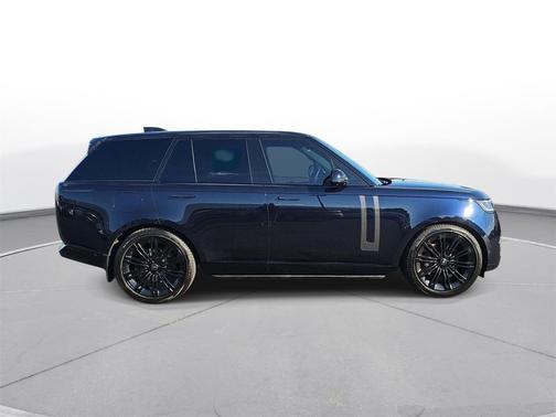 2024 Land Rover Range Rover P530 SE