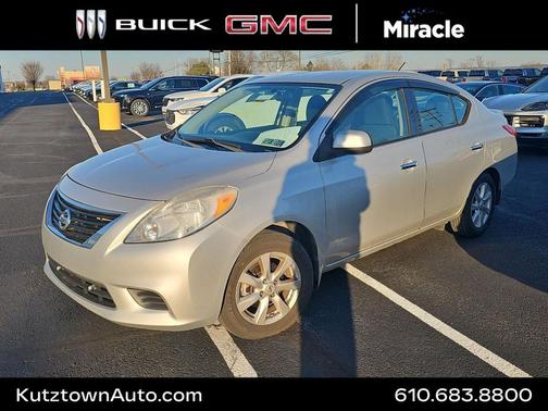 Silver 2014 Nissan Versa 1.6 SV