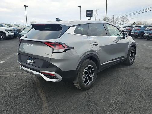 2024 Kia Sportage LX