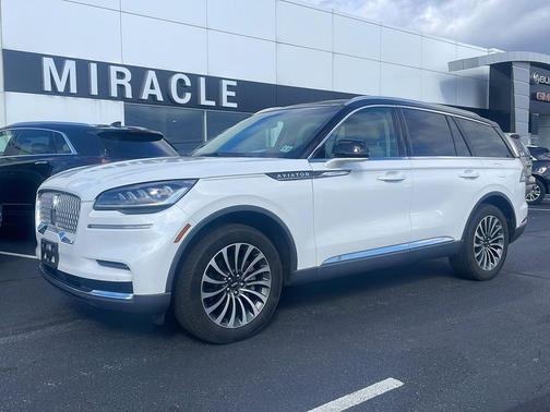 2022 Lincoln Aviator Standard AWD