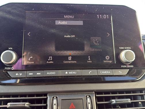 2024 Nissan Pathfinder S 4WD