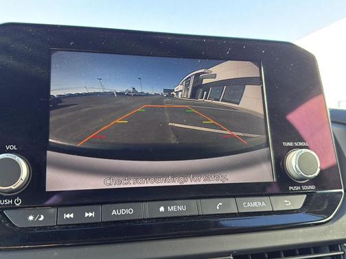 2024 Nissan Pathfinder S 4WD