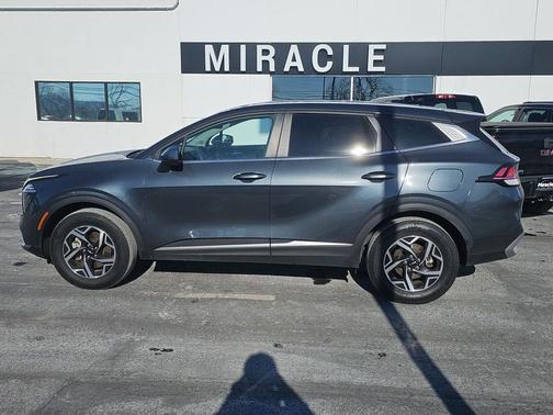 2024 Kia Sportage LX