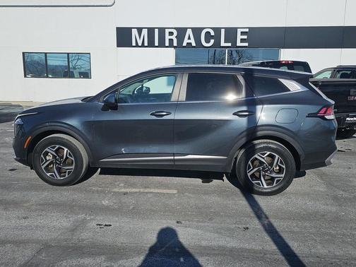 2024 Kia Sportage LX