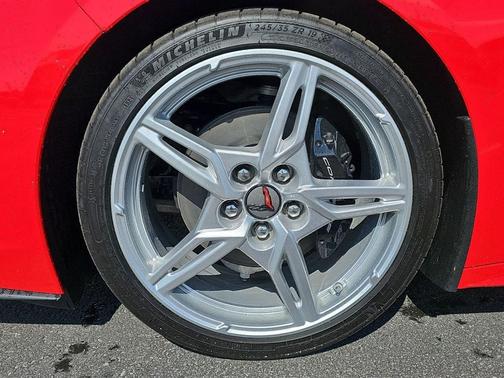 2025 Chevrolet Corvette Stingray w/3LT