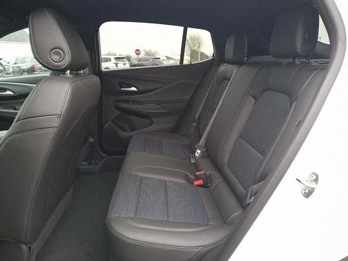 Summit White 2026 Buick Envista Preferred FWD