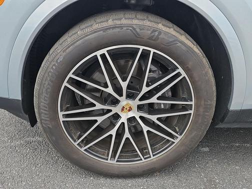2024 Porsche Cayenne Cayenne