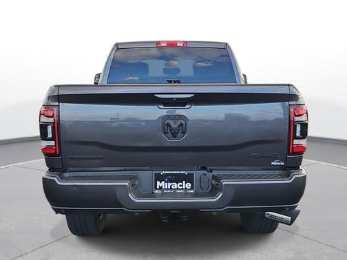 2020 RAM 2500 Big Horn Crew Cab 4X4 6'4' Box