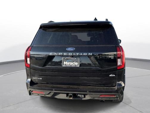Agate Black Metallic 2025 Ford Expedition Active