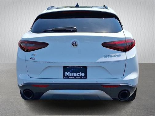 2022 Alfa Romeo Stelvio Ti