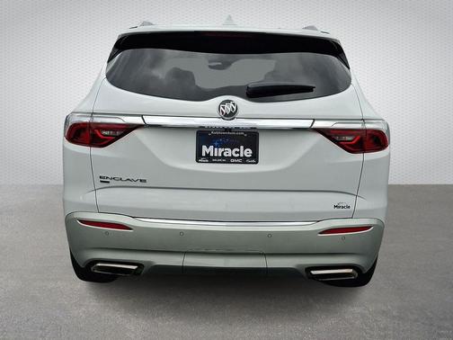 2023 Buick Enclave Essence AWD