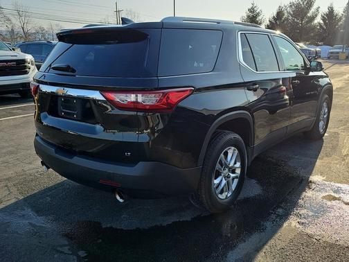 2018 Chevrolet Traverse LT Cloth