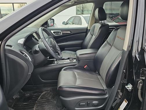 2020 Nissan Pathfinder SL 4WD