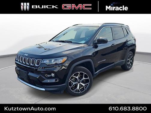 Diamond Black Crystal Pearlcoat 2025 Jeep Compass Limited
