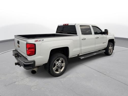 Summit White 2016 Chevrolet Silverado 2500 LTZ