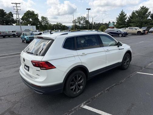 Opal White Pearl 2023 Volkswagen Tiguan 2.0T SE 4MOTION