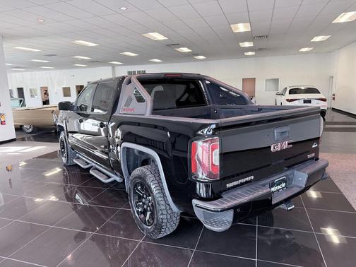 Onyx Black 2016 GMC Sierra 1500 SLT