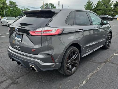 Carbonized Gray Metallic 2021 Ford Edge ST