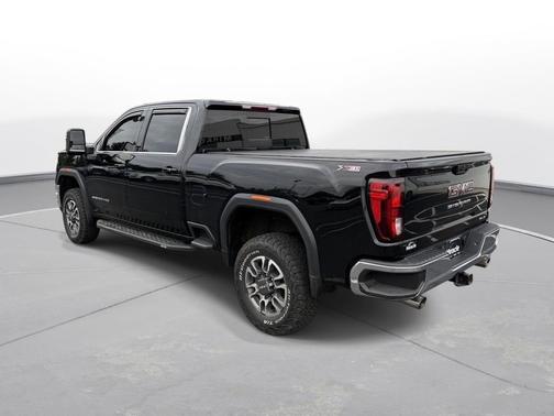 Black 2021 GMC Sierra 2500 SLE