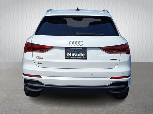 White 2024 Audi Q3 Premium 45 TFSI S line quattro Tiptronic