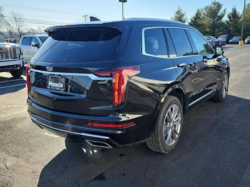 2025 Cadillac XT6 Premium Luxury AWD