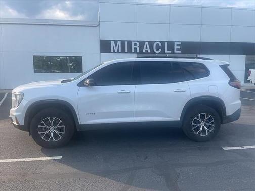 2024 GMC Acadia AWD AT4