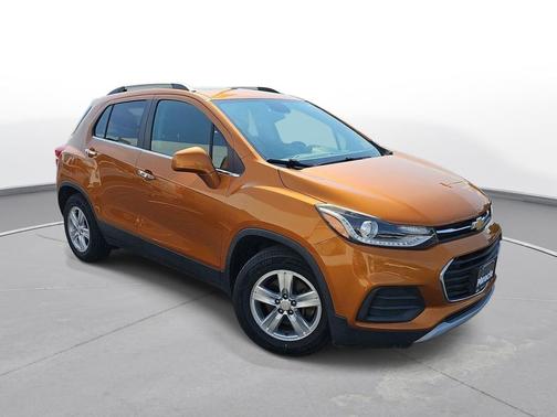 Orange Burst Metallic 2017 Chevrolet Trax LT