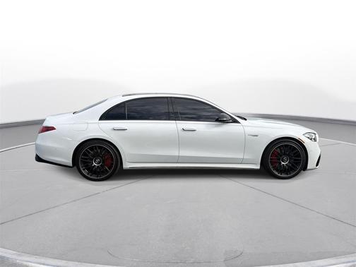 MANUFAKTUR Moonlight White Metallic 2024 Mercedes-Benz AMG S 63 E 4MATIC