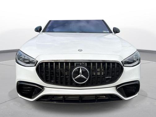 MANUFAKTUR Moonlight White Metallic 2024 Mercedes-Benz AMG S 63 E 4MATIC