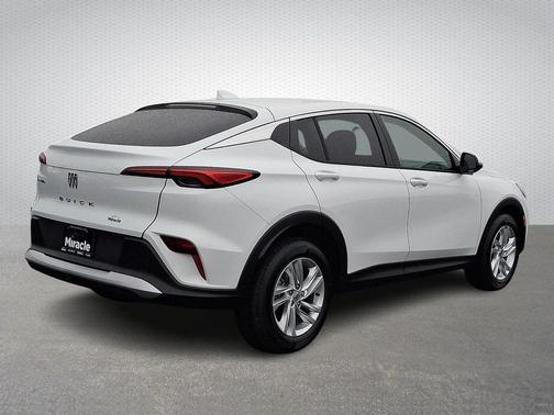 Summit White 2026 Buick Envista Preferred FWD