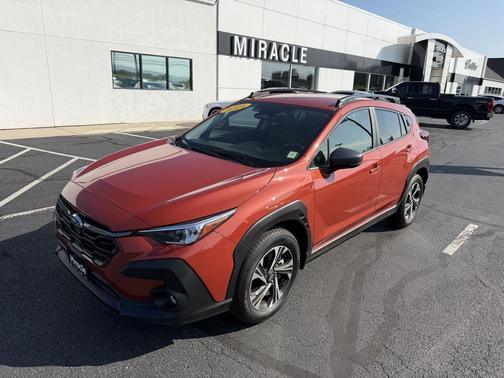 Sun Blaze Pearl 2024 Subaru Crosstrek Premium