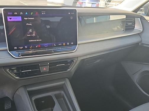 2025 Volkswagen Tiguan 2.0T SE 4MOTION