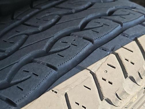 Dark Slate Metallic 2018 GMC Sierra 1500 SLT