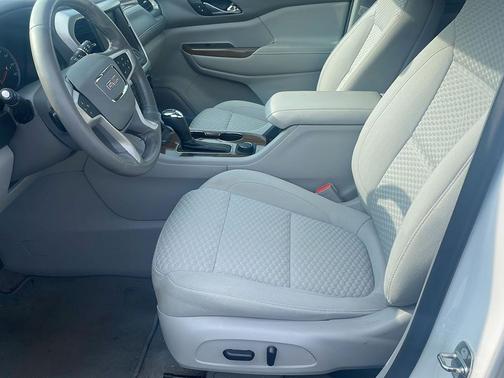 2018 GMC Acadia SLE-2