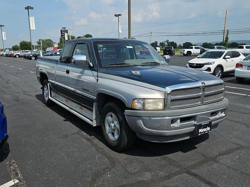 1996 Dodge Ram 1500 CLUB CAB 139'' WB