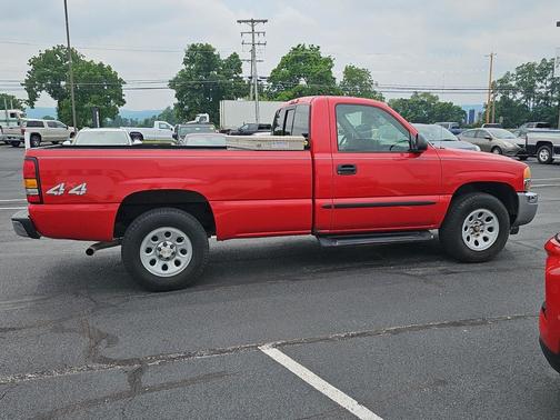 Fire Red 2005 GMC Sierra 1500 Base