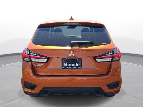 Sunshine Orange Metallic 2025 Mitsubishi Outlander Sport 2.0 ES