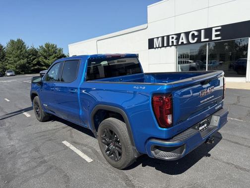 Dynamic Blue Metallic 2024 GMC Sierra 1500 Elevation