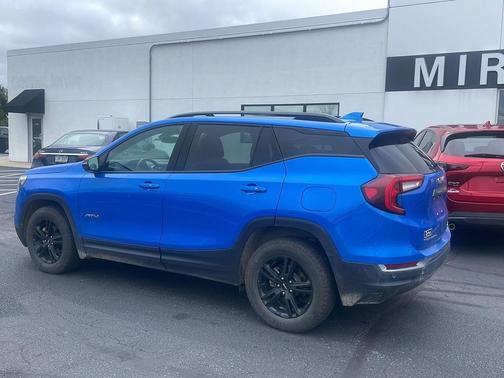 2024 GMC Terrain AWD AT4