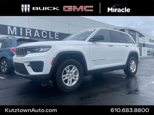 2022 Jeep Grand Cherokee Laredo